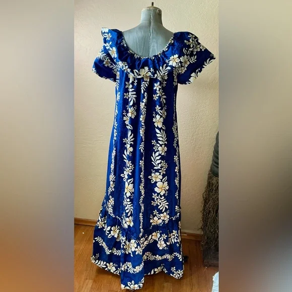 Hawaiian Mumu Maxi Dress - Picture 4 of 7
